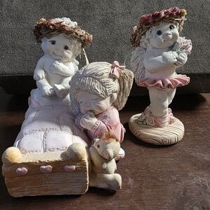 Dreamsicles Charming Figurine Set Of 2 with Floral Accents